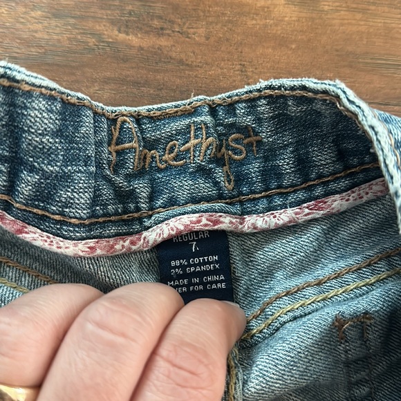 Vintage Amethyst light wash distressed jeans - Picture 9 of 12